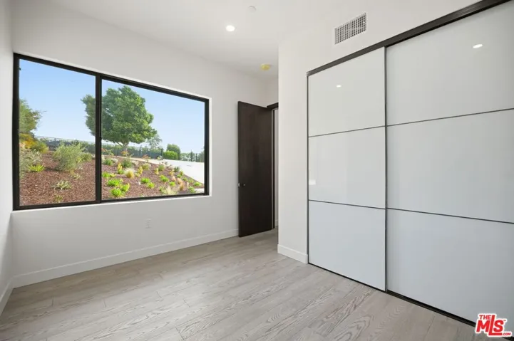 5675 Calpine Drive, Malibu, California 90265