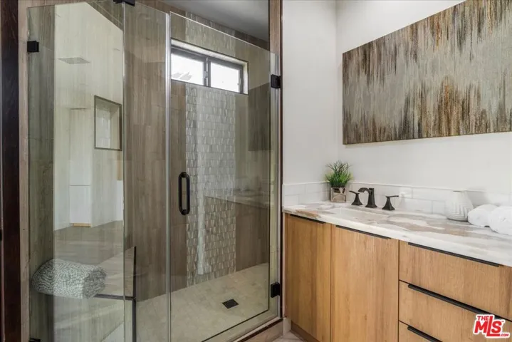 5675 Calpine Drive, Malibu, California 90265