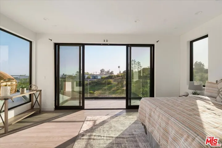 5675 Calpine Drive, Malibu, California 90265