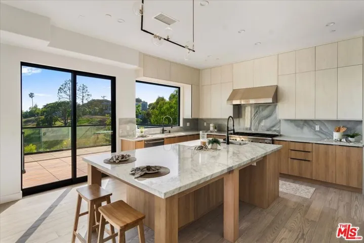 5675 Calpine Drive, Malibu, California 90265