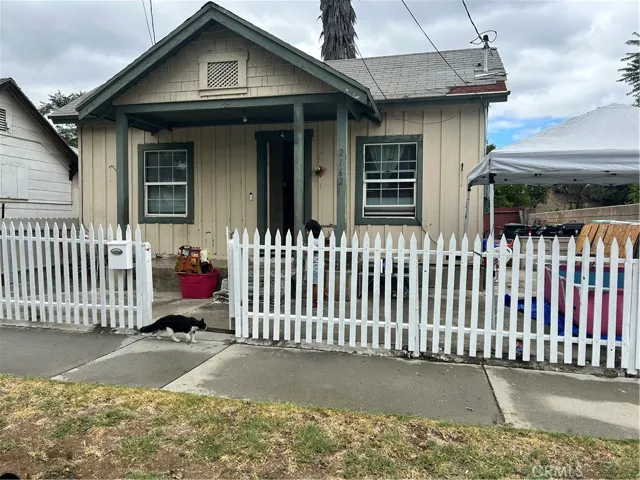 2162 5th Street, Riverside, California 92507