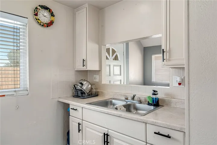 12116 Pluto Drive, Victorville, California 92392