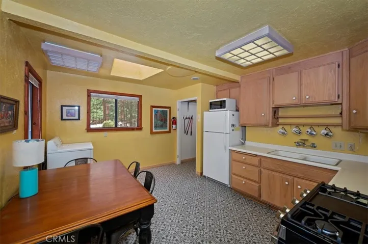 840 Elm, Big Bear Lake, California 92315
