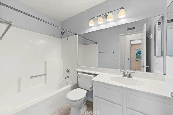 28348 Saddlebrook, Highland, California 92346