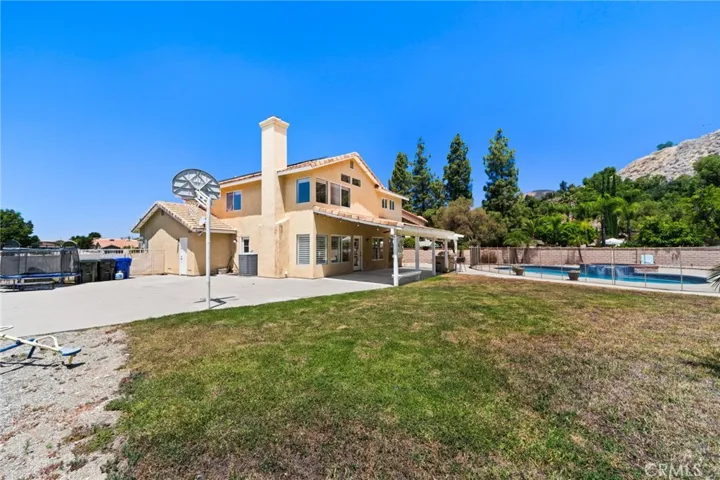 28348 Saddlebrook, Highland, California 92346