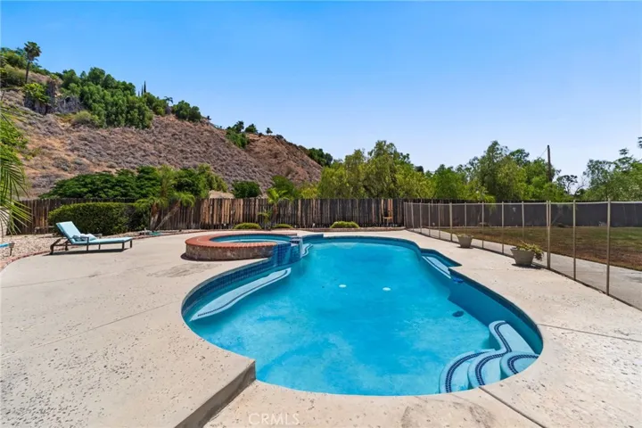 28348 Saddlebrook, Highland, California 92346