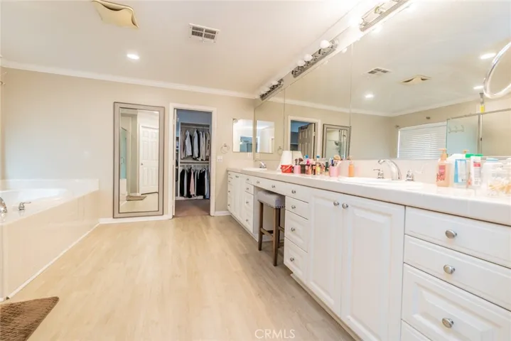 25325 Sage, Corona, California 92883