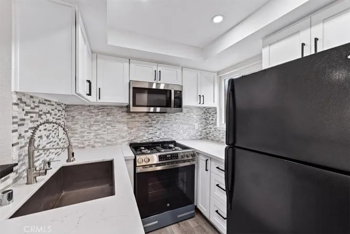 521 West 9th Street, Upland, California 91786