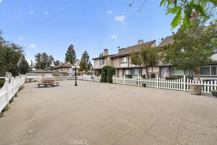 521 West 9th Street, Upland, California 91786