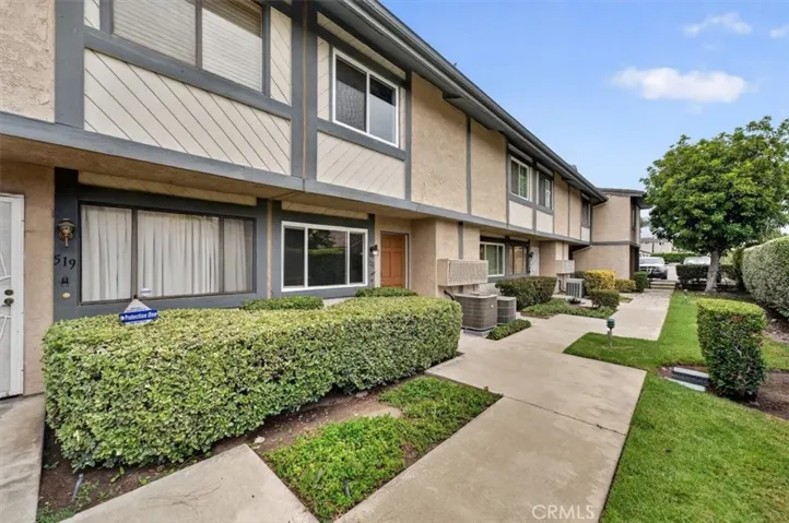 521 West 9th Street, Upland, California 91786