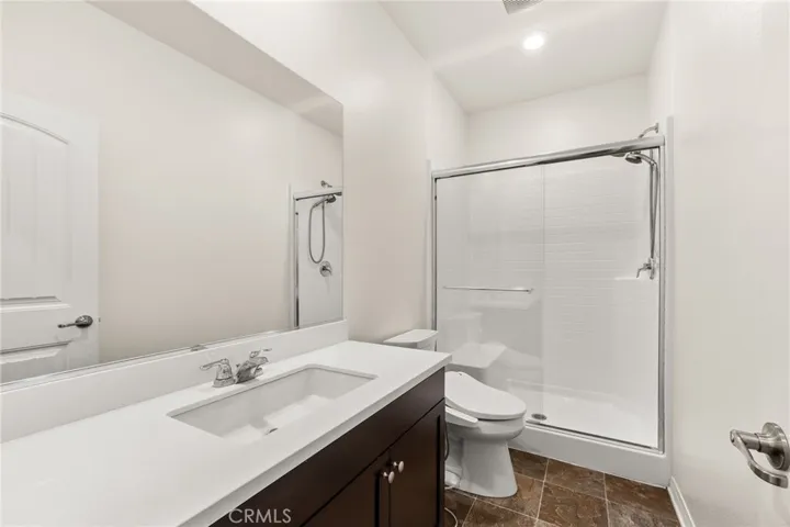 5562 Royal Oaks, Fontana, California 92336
