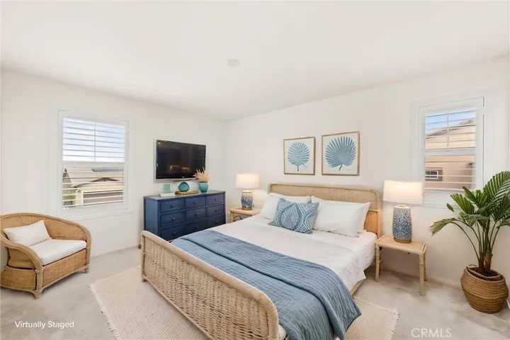 5562 Royal Oaks, Fontana, California 92336