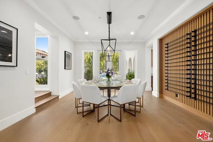 29462 Malibu View Court, Agoura Hills, California 91301