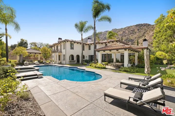29462 Malibu View Court, Agoura Hills, California 91301