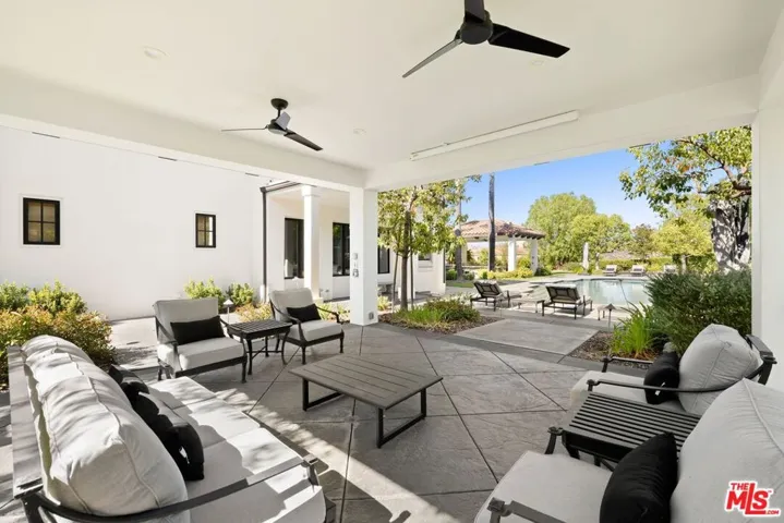 29462 Malibu View Court, Agoura Hills, California 91301