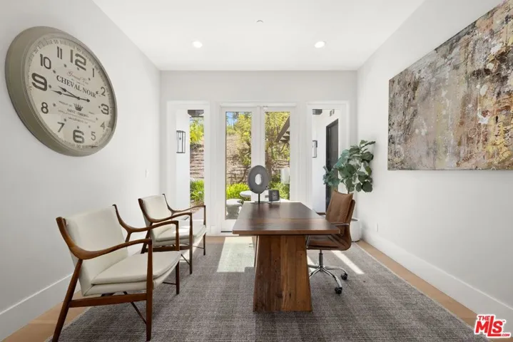 29462 Malibu View Court, Agoura Hills, California 91301