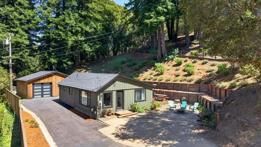 5177 Freedom Boulevard, Aptos, California 95003