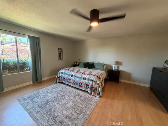 32038 Crystalaire, Llano, California 93544