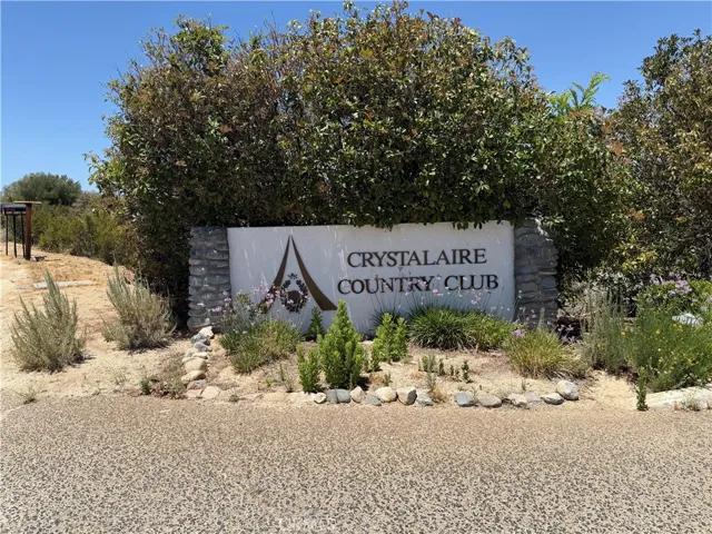 32038 Crystalaire, Llano, California 93544