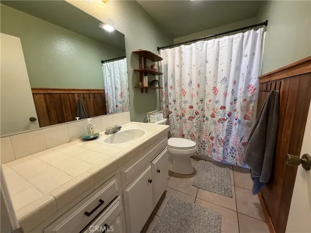 32038 Crystalaire, Llano, California 93544