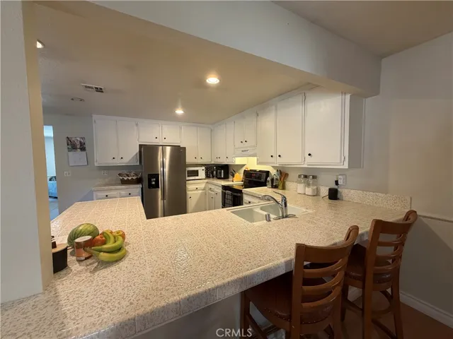 32038 Crystalaire, Llano, California 93544