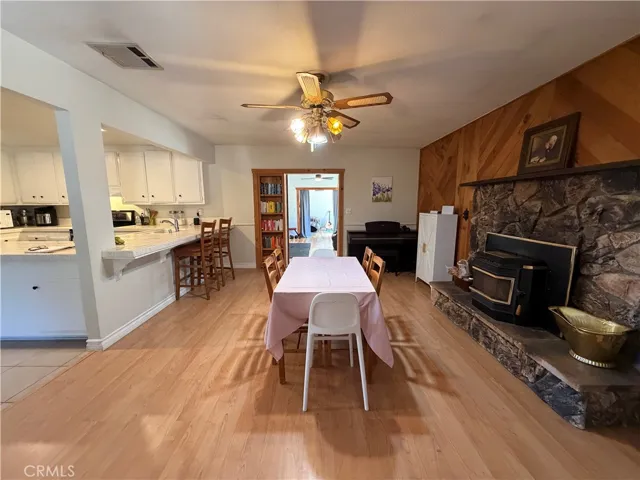 32038 Crystalaire, Llano, California 93544