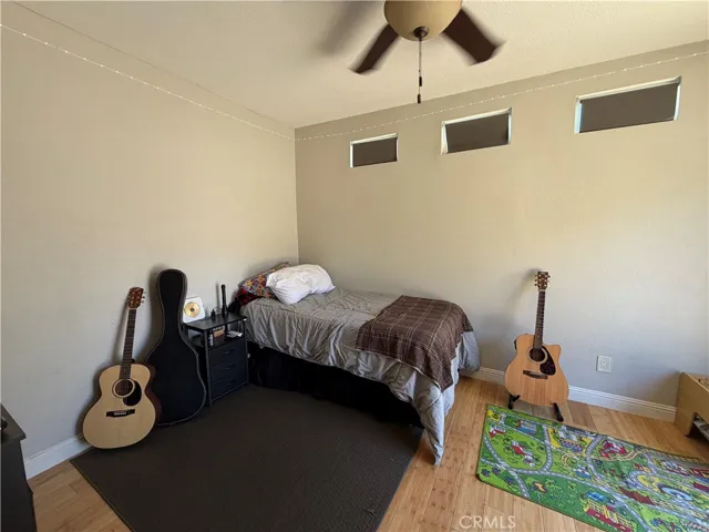 32038 Crystalaire, Llano, California 93544