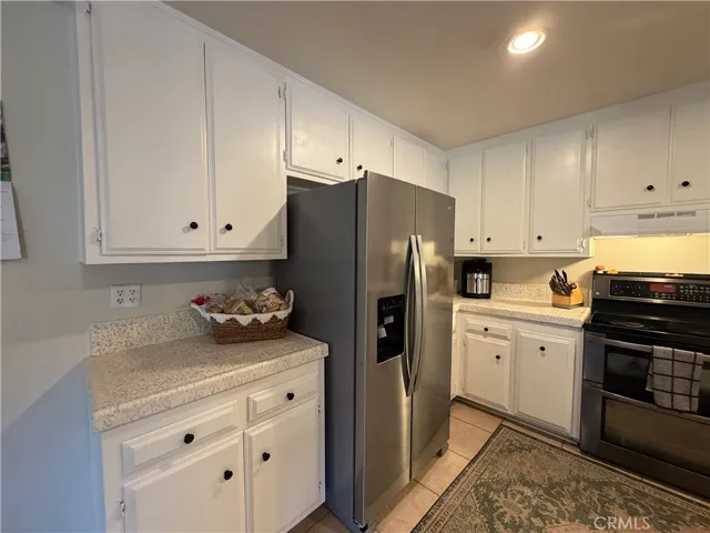 32038 Crystalaire, Llano, California 93544