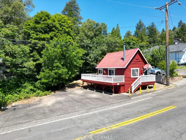 568 Forest Shade, Crestline, California 92325