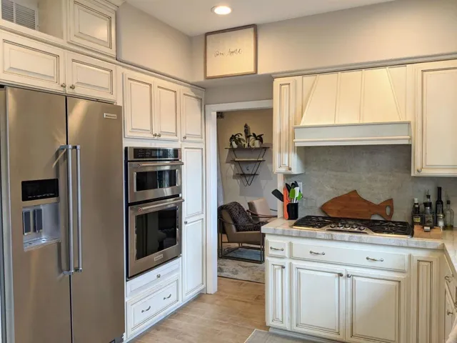 4381 Corte De La Fonda, San Diego, California 92130