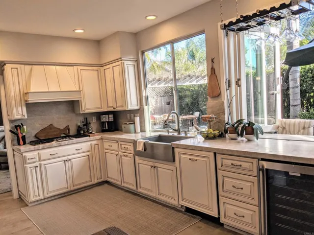 4381 Corte De La Fonda, San Diego, California 92130