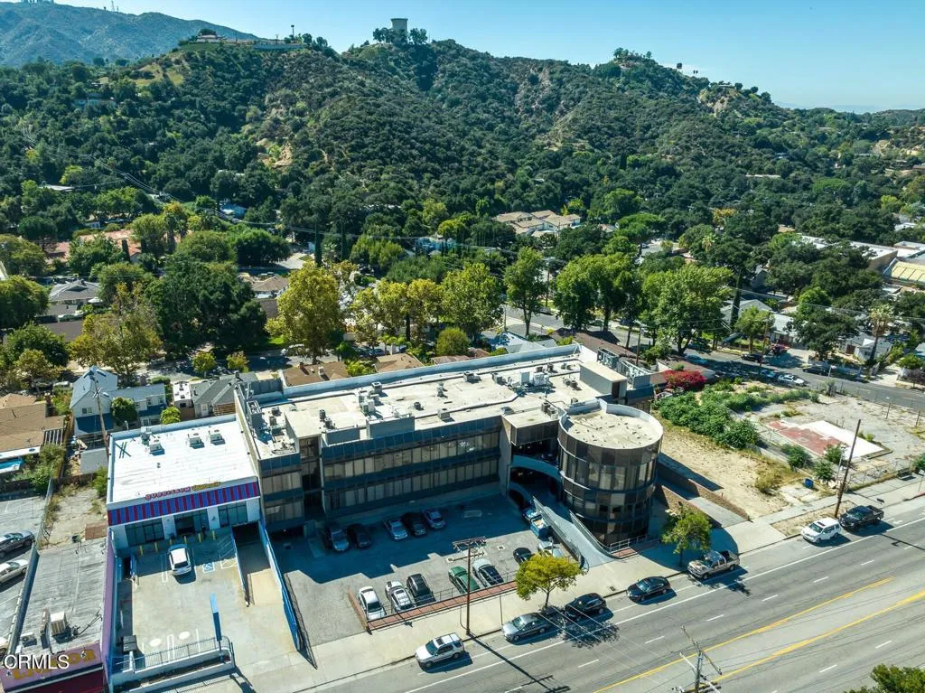 6708 Foothill Blvd