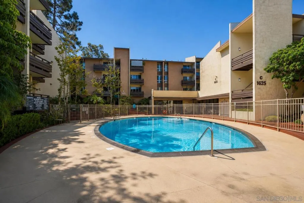 Swimming Pool/Hot Tub/Sauna