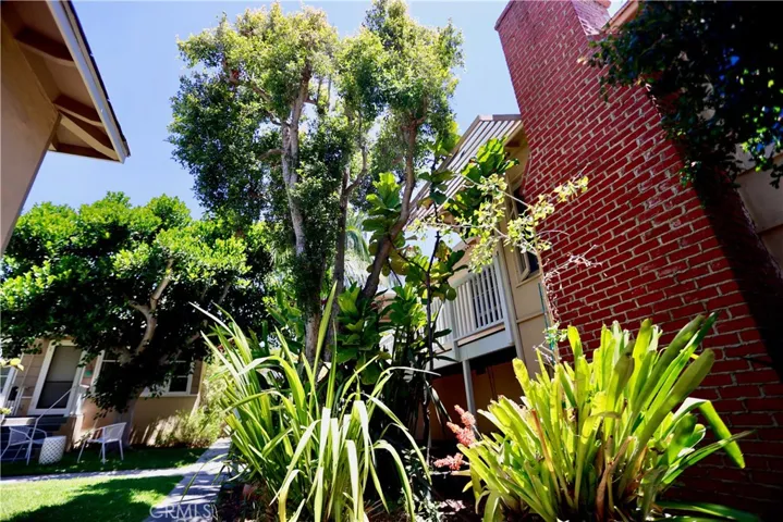 379 Aster, Laguna Beach, California 92651