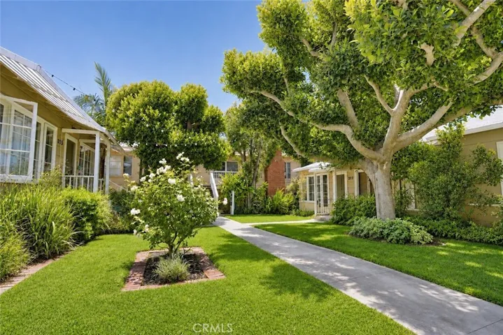 379 Aster, Laguna Beach, California 92651
