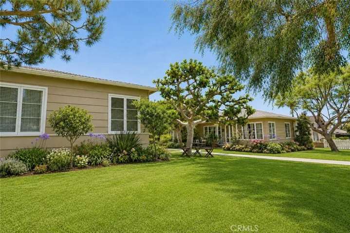 379 Aster, Laguna Beach, California 92651