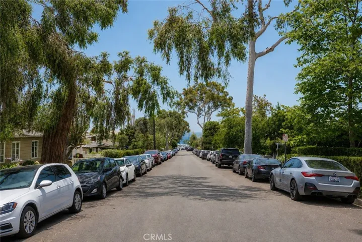 379 Aster, Laguna Beach, California 92651