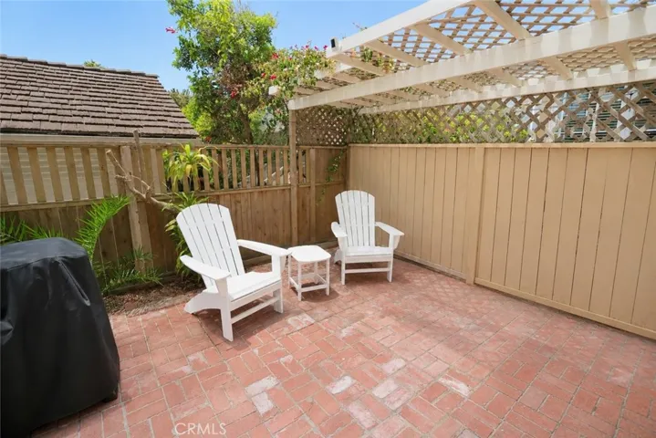 379 Aster, Laguna Beach, California 92651