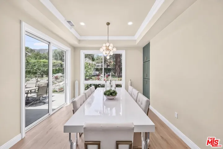 4897 Rosemont Avenue, La Crescenta, California 91214