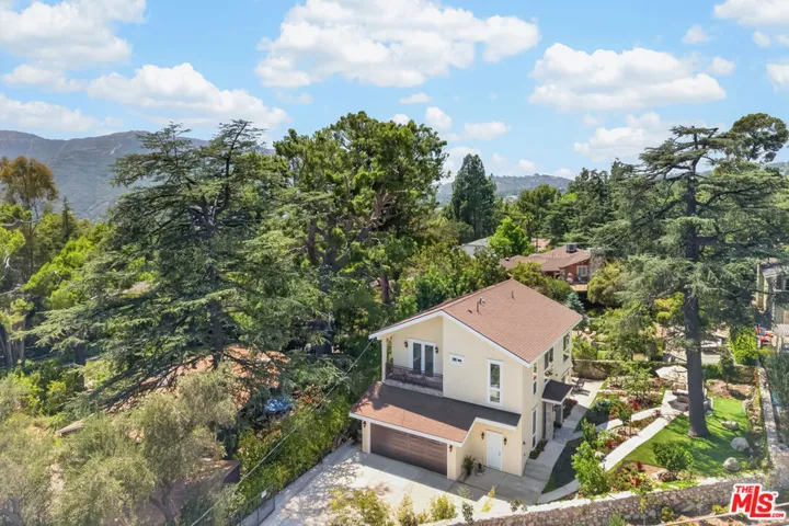 4897 Rosemont Avenue, La Crescenta, California 91214