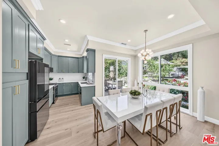 4897 Rosemont Avenue, La Crescenta, California 91214