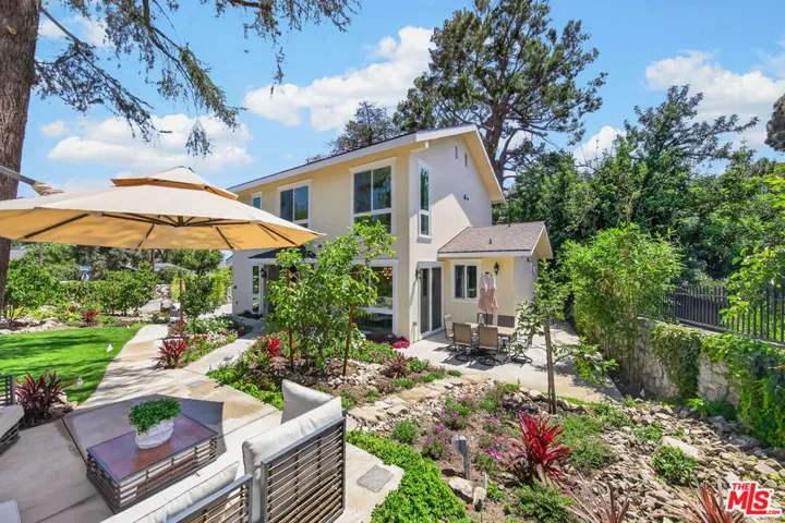 4897 Rosemont Avenue, La Crescenta, California 91214