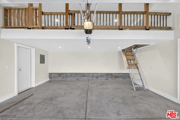 4897 Rosemont Avenue, La Crescenta, California 91214