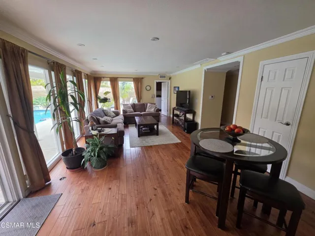 Easy kitchen dining