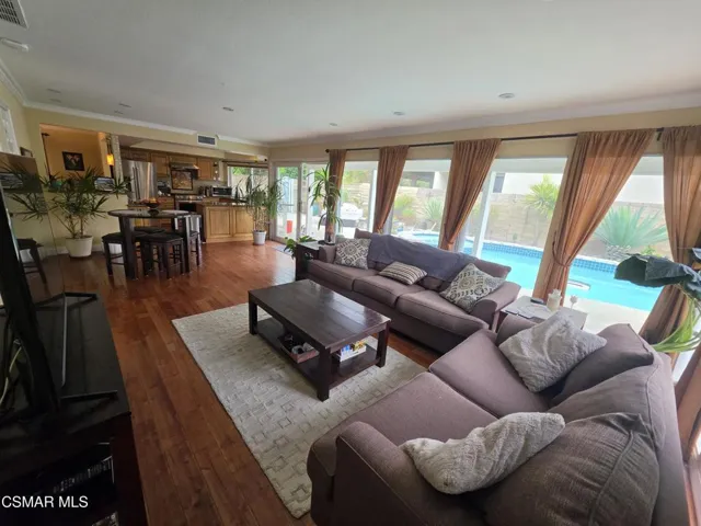 Easy to family room