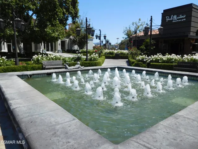 Attractive shopping centers