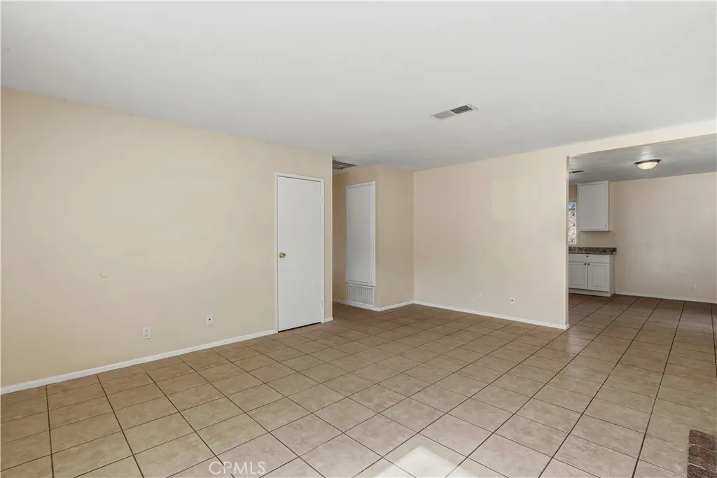 40015 172nd E, Palmdale, California 93591 — photo 5
