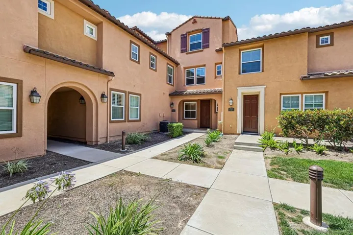 17007 Camino Marcilla 3, San Diego, California 92127