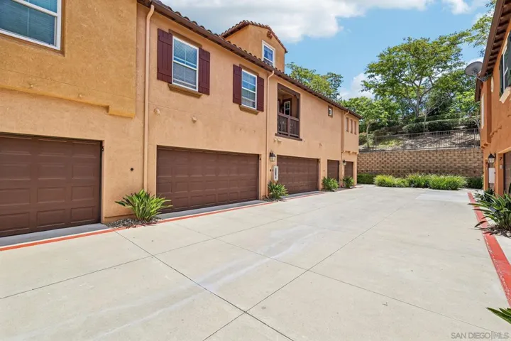 17007 Camino Marcilla 3, San Diego, California 92127