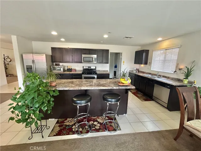 729 Bailey Lane, San Jacinto, California 92582